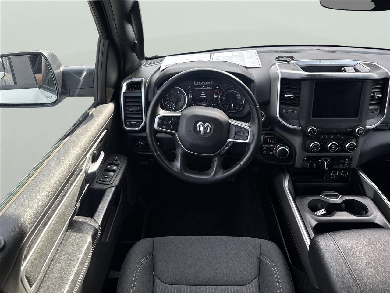 RAM 1500 Big Horn 4x4 Quad Cab 6'4" Box 2022