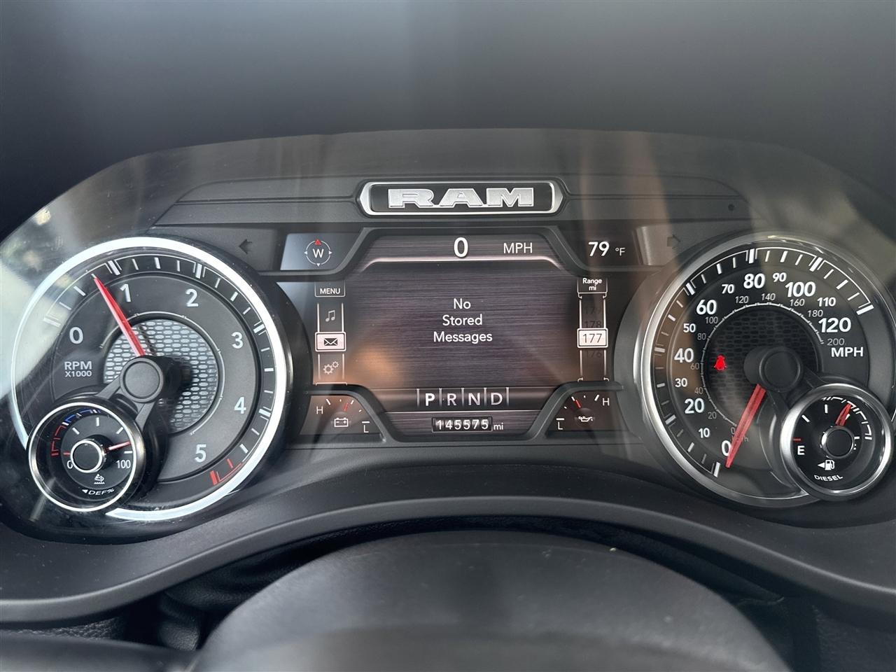 RAM 1500 Big Horn 4x4 Quad Cab 6'4" Box 2022