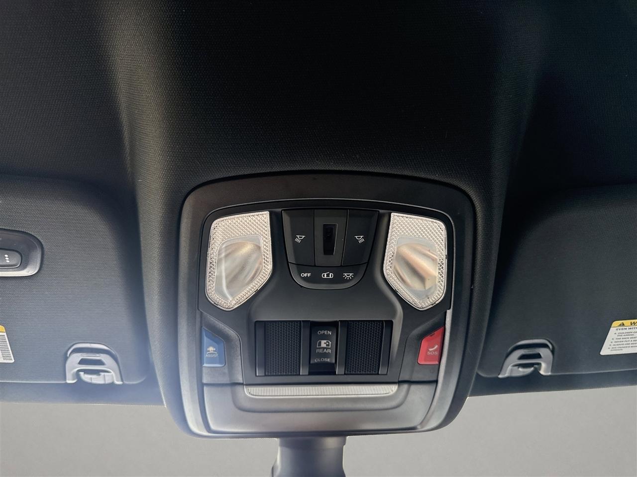 RAM 1500 Big Horn 4x4 Quad Cab 6'4" Box 2022