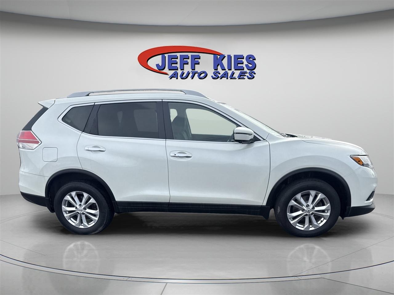 Nissan Rogue AWD 4dr SV 2016