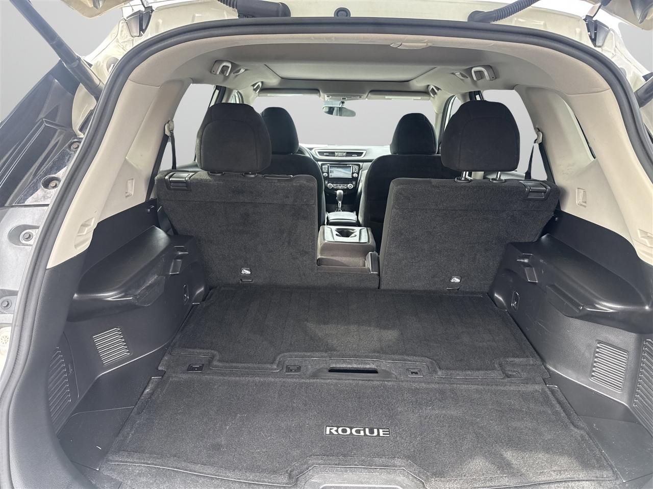 Nissan Rogue AWD 4dr SV 2016