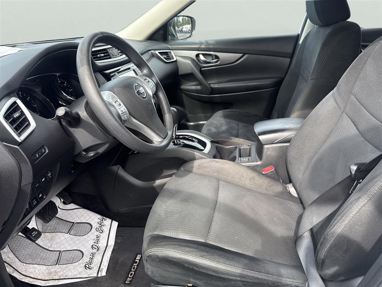 Nissan Rogue AWD 4dr SV 2016