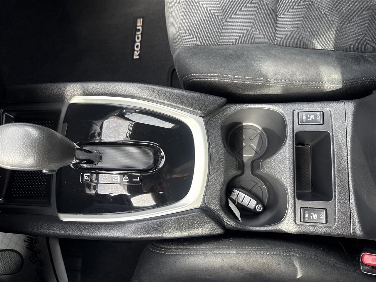 Nissan Rogue AWD 4dr SV 2016