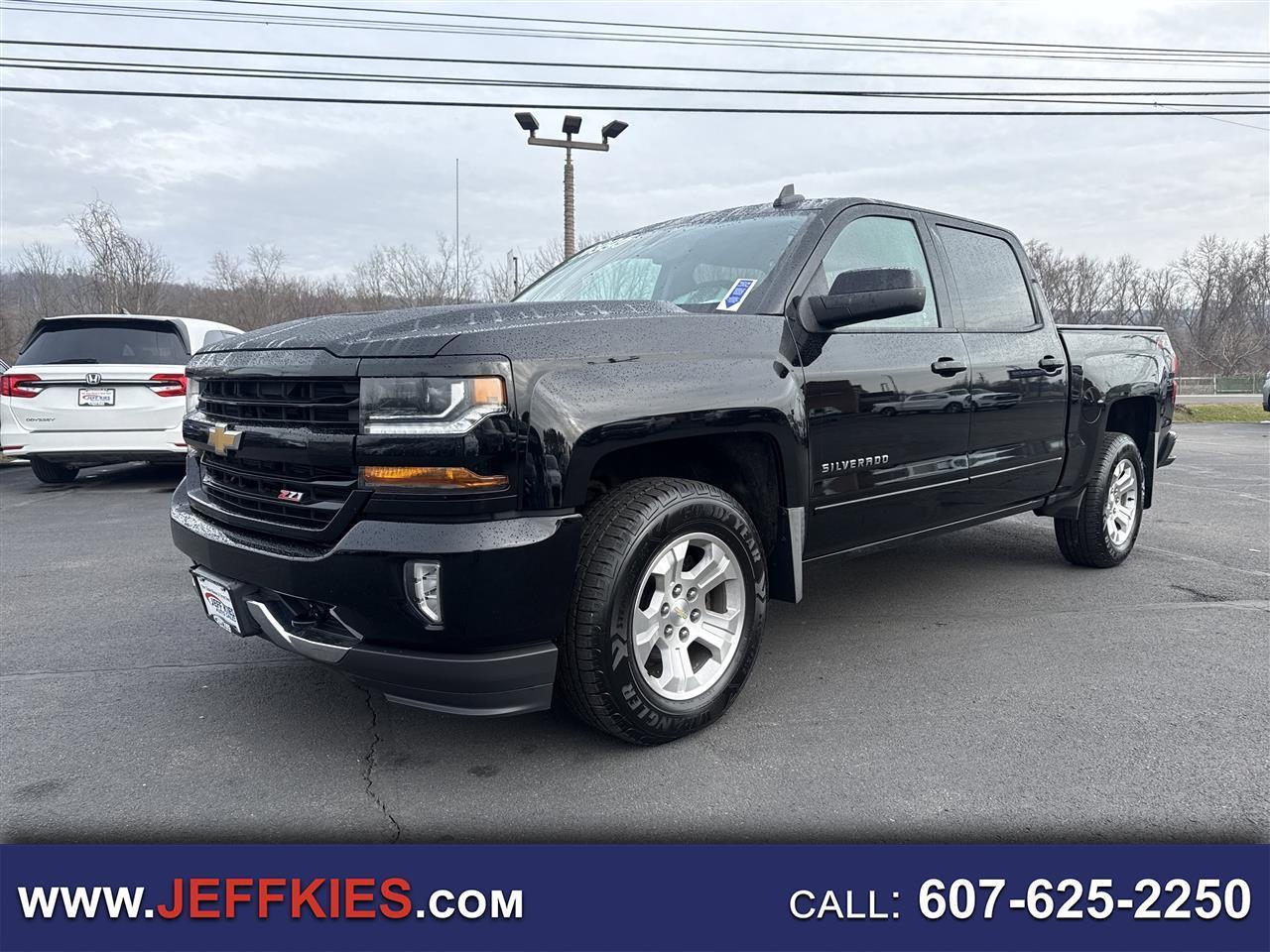 2018 Chevrolet Silverado 1500 4WD Crew Cab 143.5" LT w/2LT