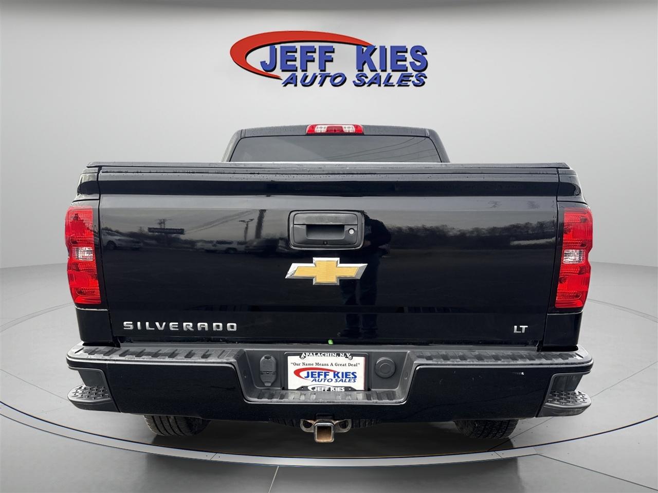 Chevrolet Silverado 1500 4WD Crew Cab 143.5" LT w/2LT 2018