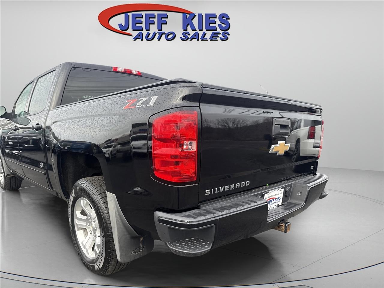 Chevrolet Silverado 1500 4WD Crew Cab 143.5" LT w/2LT 2018