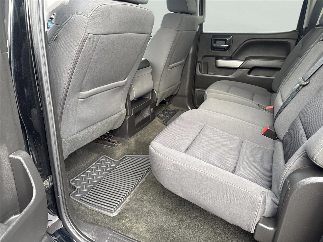 Chevrolet Silverado 1500 4WD Crew Cab 143.5" LT w/2LT 2018