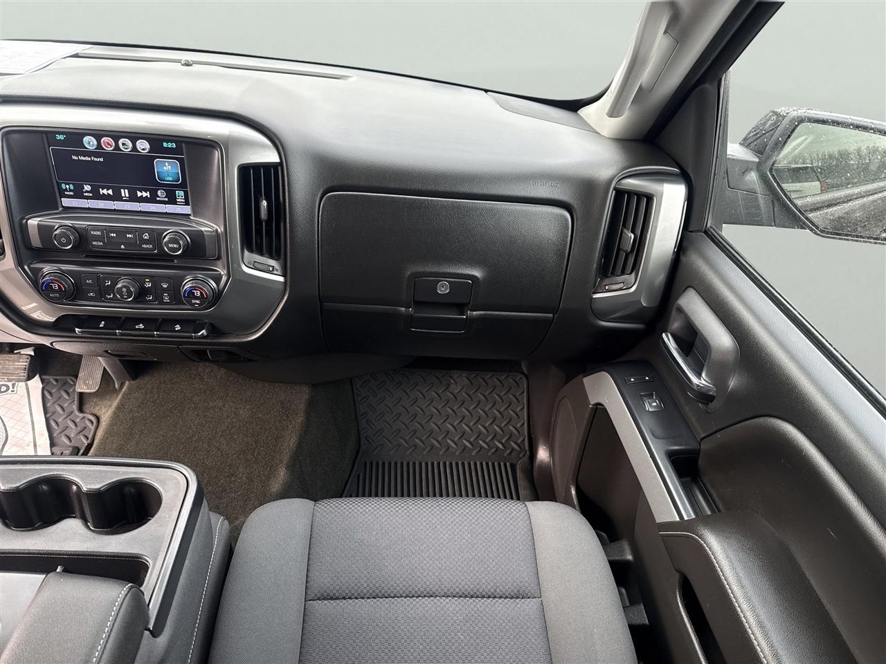 Chevrolet Silverado 1500 4WD Crew Cab 143.5" LT w/2LT 2018