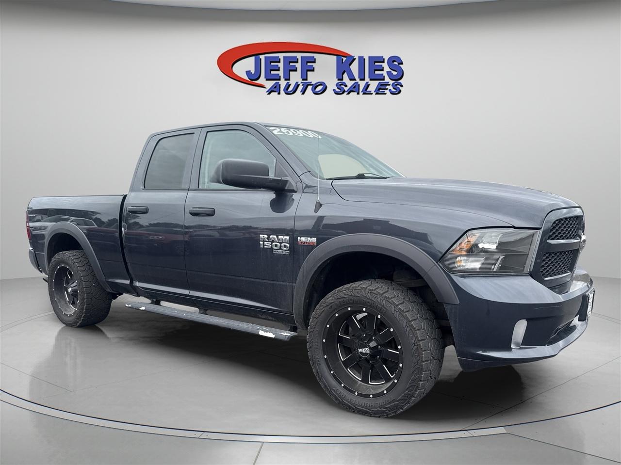 RAM 1500 Classic Express 4x4 Quad Cab 6'4" Box 2019