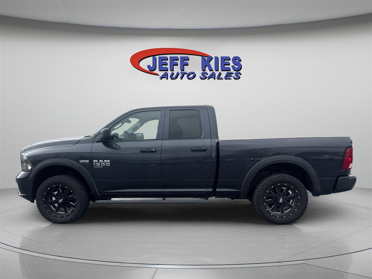 RAM 1500 Classic Express 4x4 Quad Cab 6'4" Box 2019