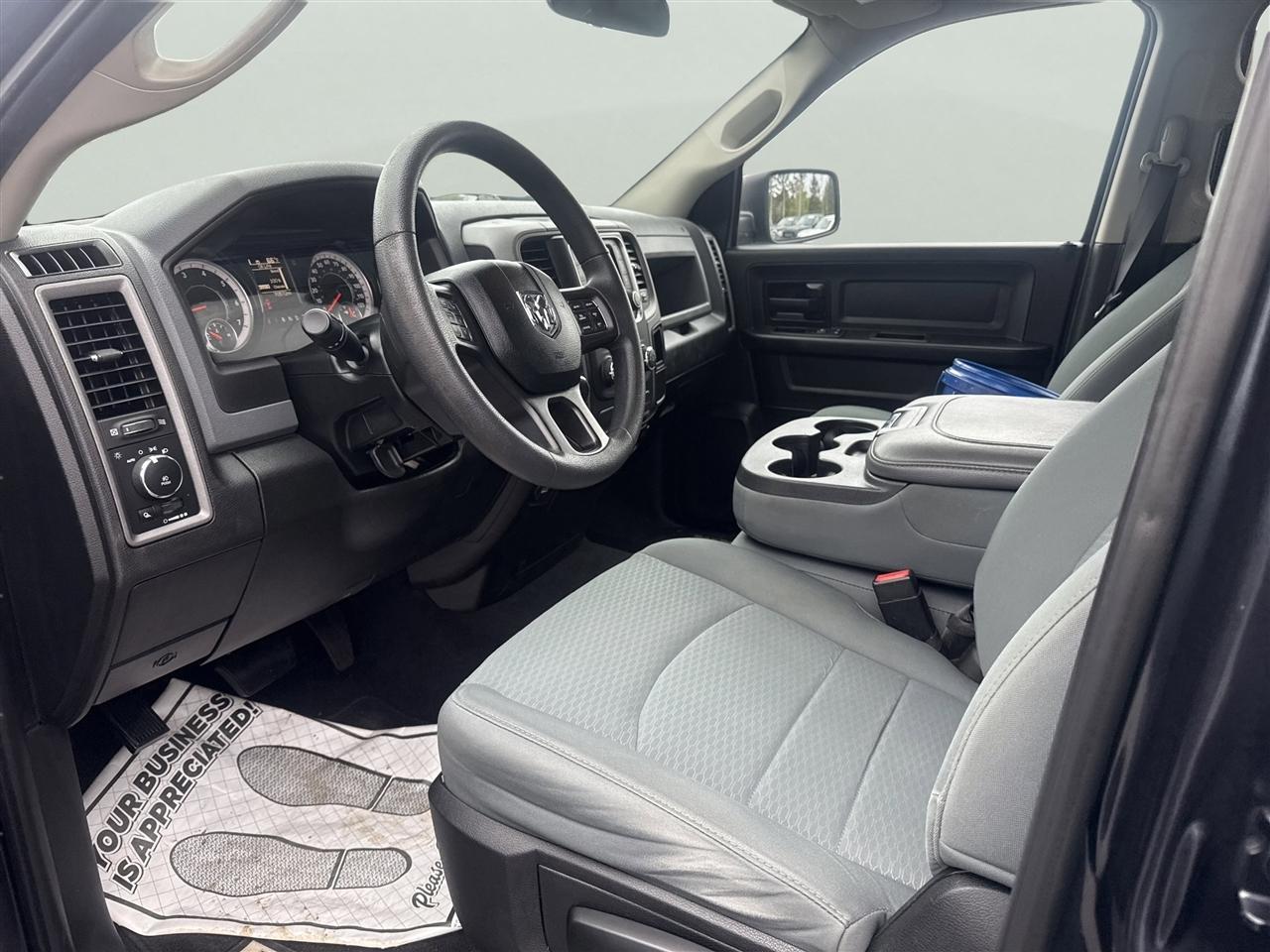 RAM 1500 Classic Express 4x4 Quad Cab 6'4" Box 2019