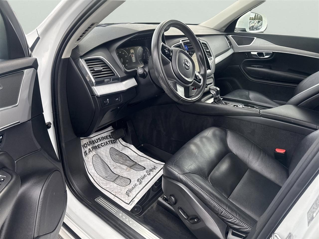 Volvo XC90 T5 AWD Momentum 7P 2021