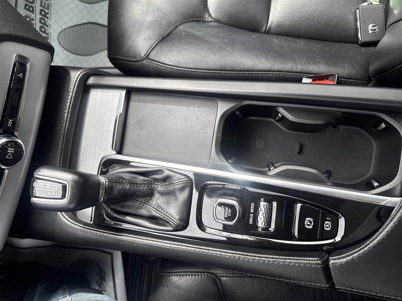 Volvo XC90 T5 AWD Momentum 7P 2021