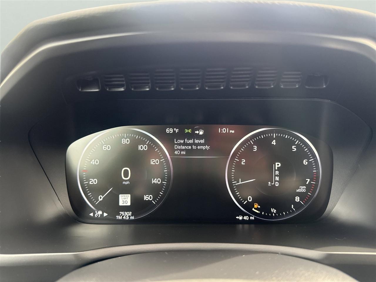 Volvo XC90 T5 AWD Momentum 7P 2021