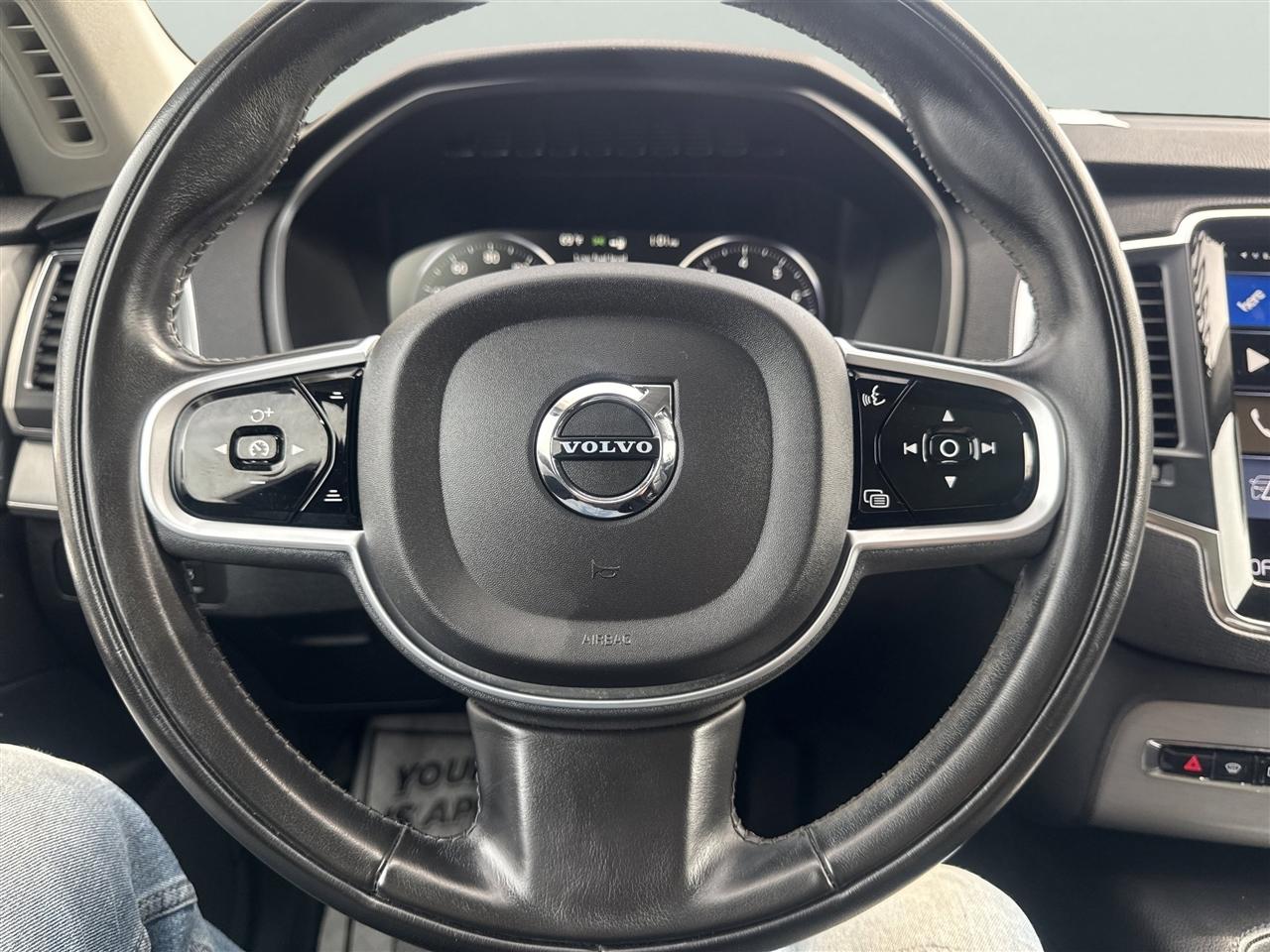 Volvo XC90 T5 AWD Momentum 7P 2021