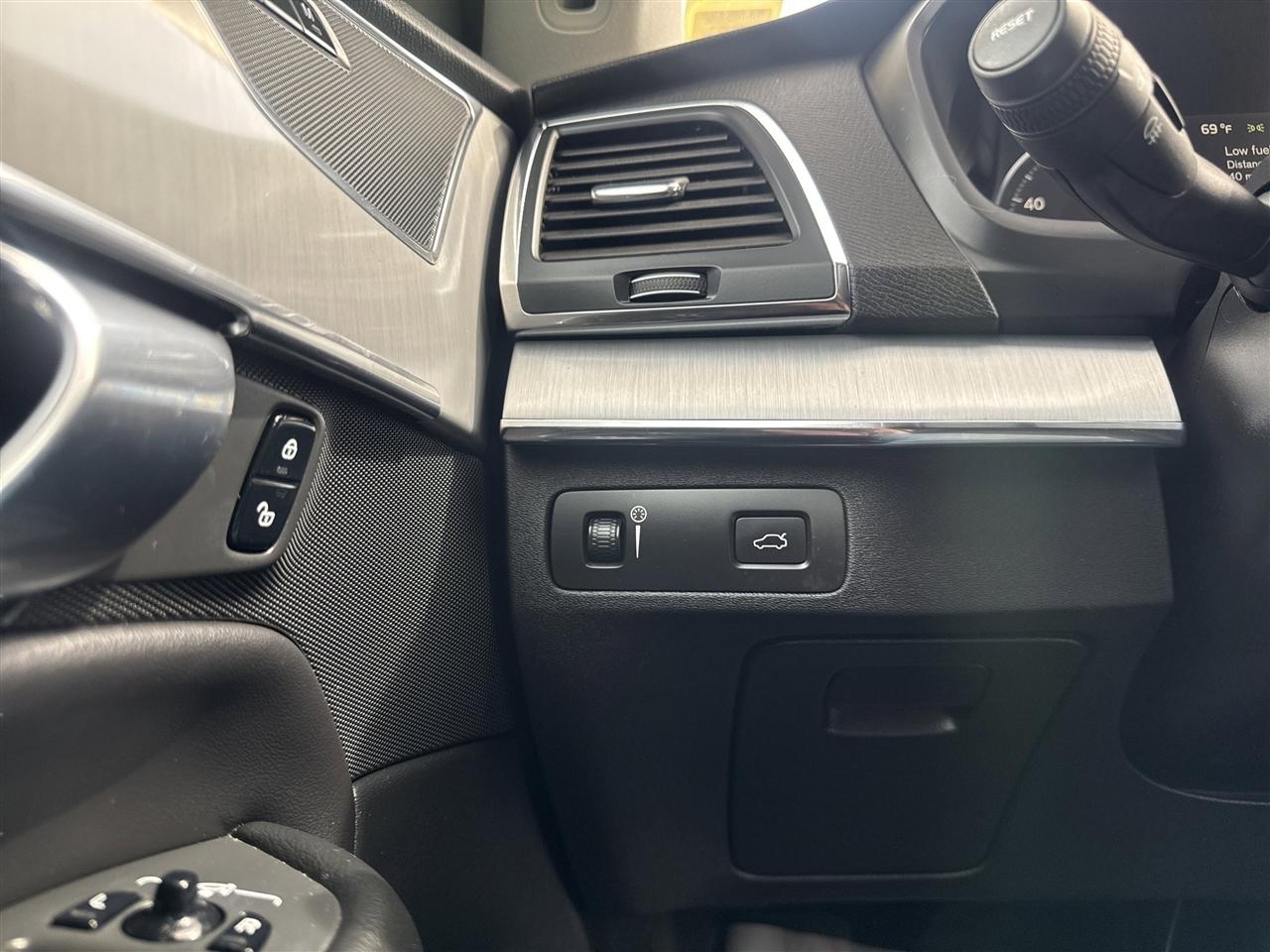 Volvo XC90 T5 AWD Momentum 7P 2021