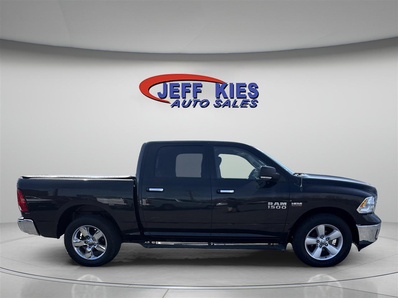 RAM 1500 Big Horn 4x4 Crew Cab 5'7" Box 2018