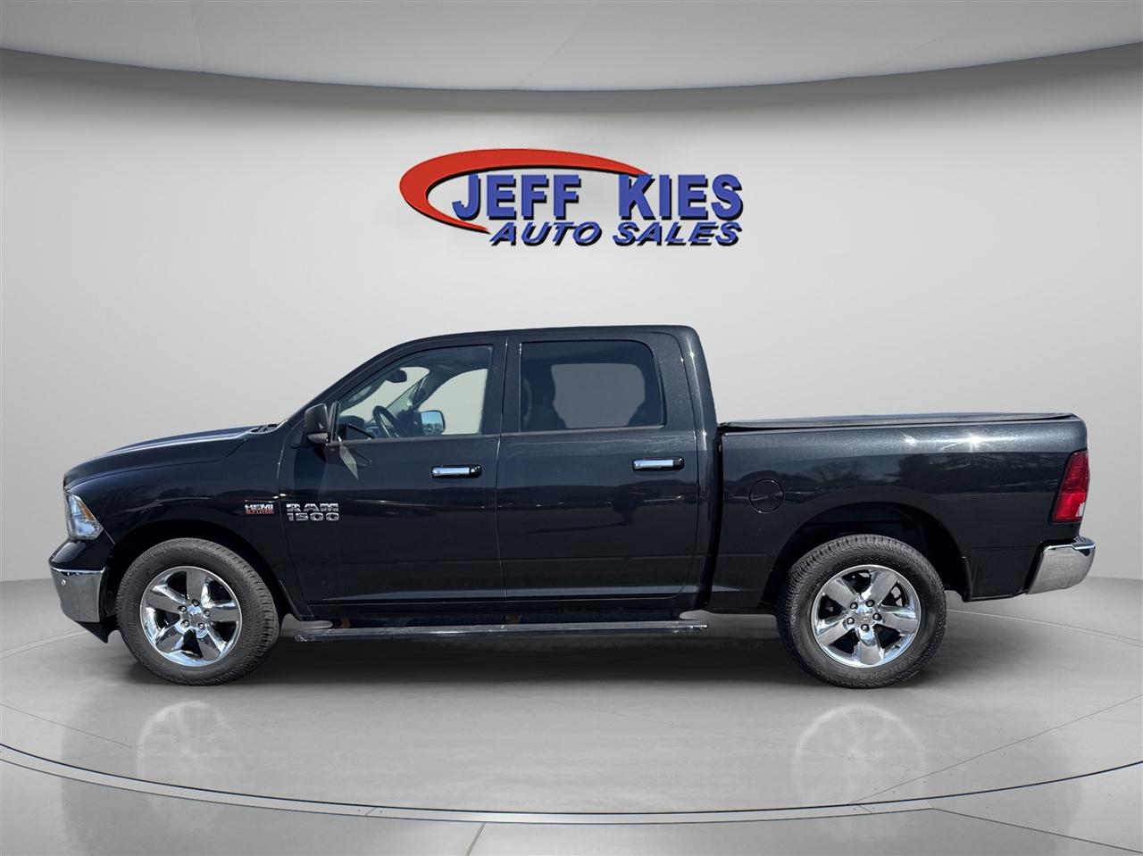 RAM 1500 Big Horn 4x4 Crew Cab 5'7" Box 2018