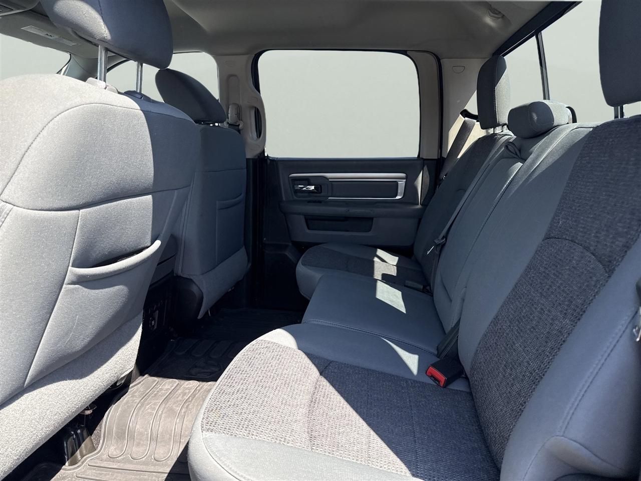 RAM 1500 Big Horn 4x4 Crew Cab 5'7" Box 2018