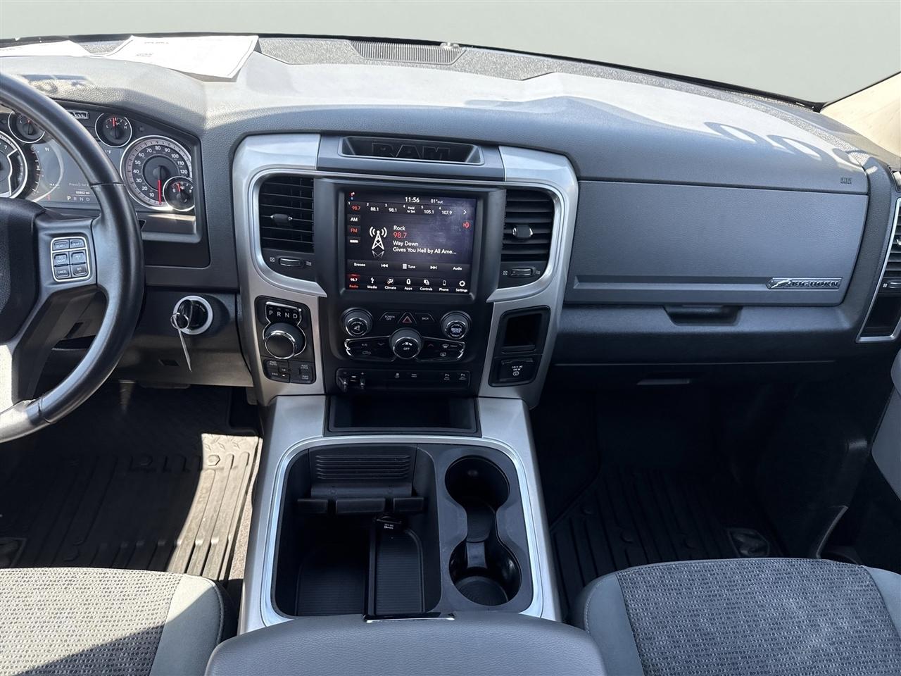 RAM 1500 Big Horn 4x4 Crew Cab 5'7" Box 2018
