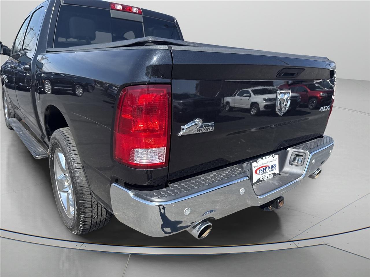 RAM 1500 Big Horn 4x4 Crew Cab 5'7" Box 2018