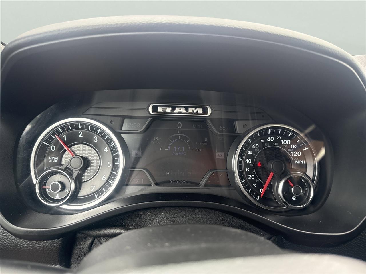 RAM 1500 Big Horn/Lone Star 4x4 Crew Cab 5'7" Box 2019