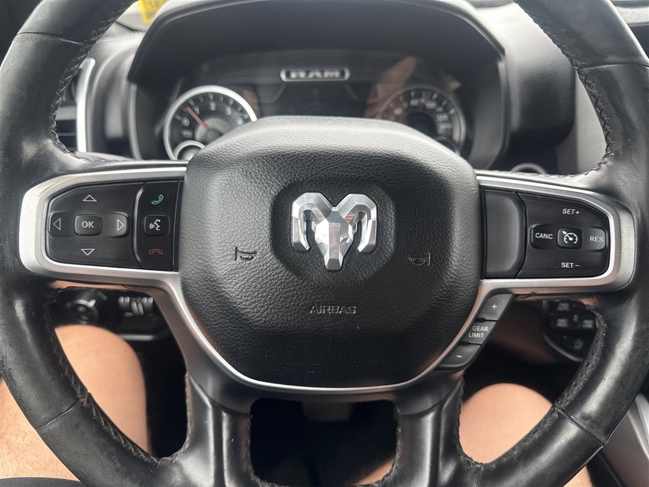 RAM 1500 Big Horn/Lone Star 4x4 Crew Cab 5'7" Box 2019