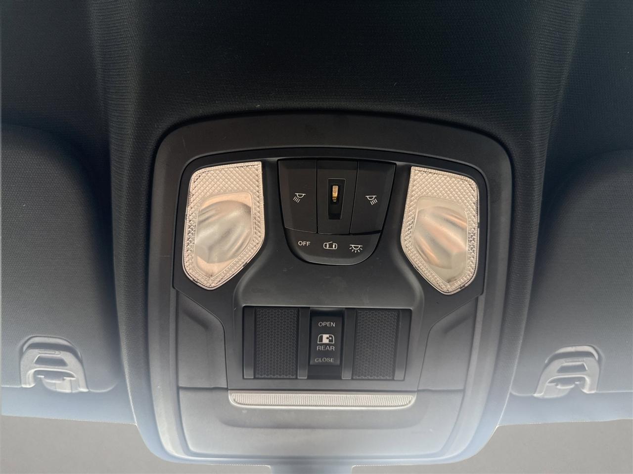 RAM 1500 Big Horn/Lone Star 4x4 Crew Cab 5'7" Box 2019