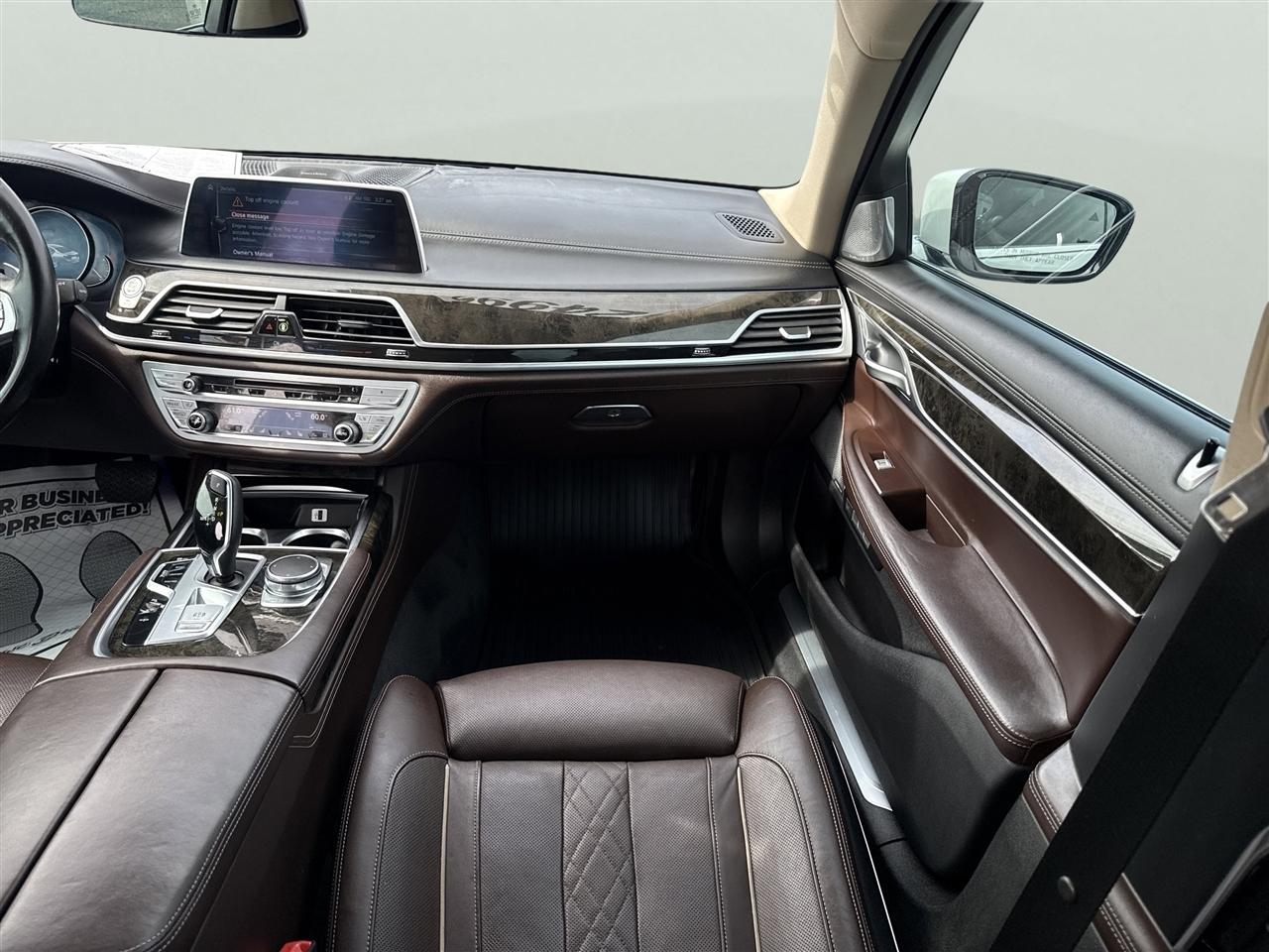 BMW 7 Series 4dr Sdn 750i xDrive AWD 2016