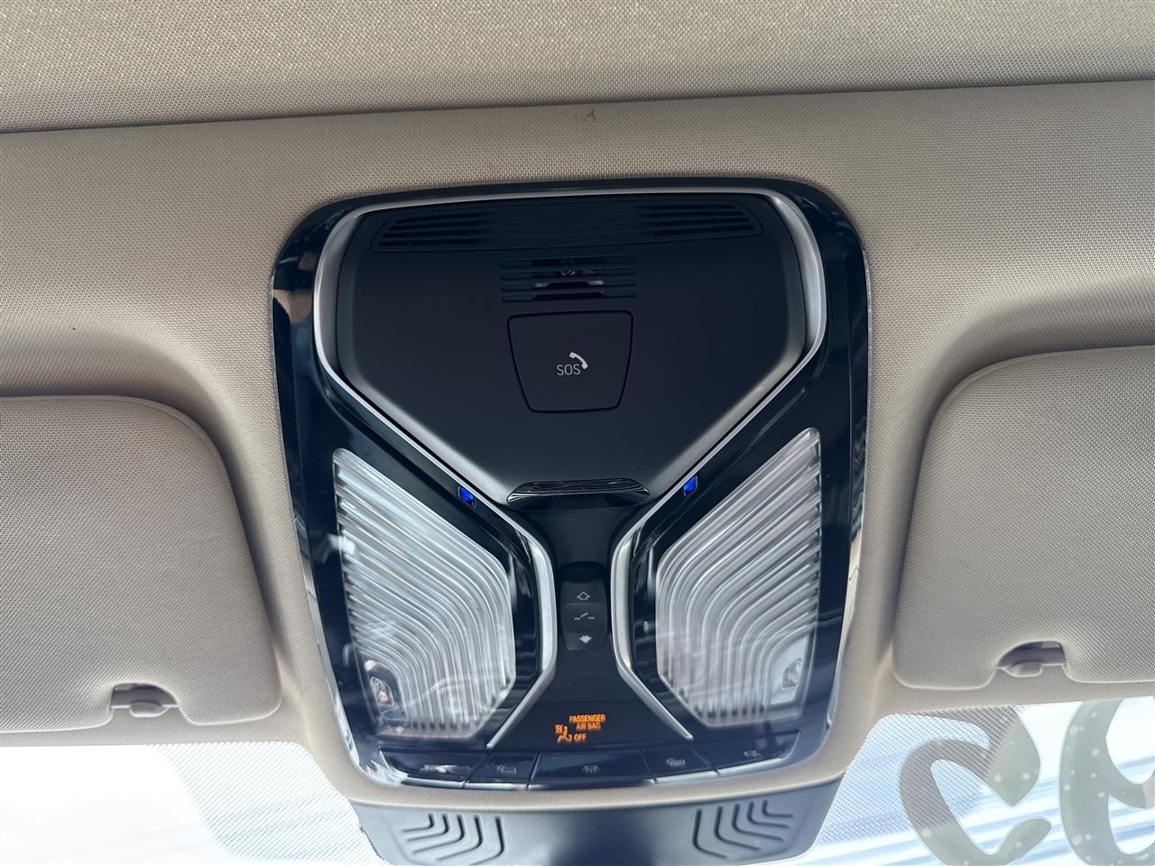 BMW 7 Series 4dr Sdn 750i xDrive AWD 2016