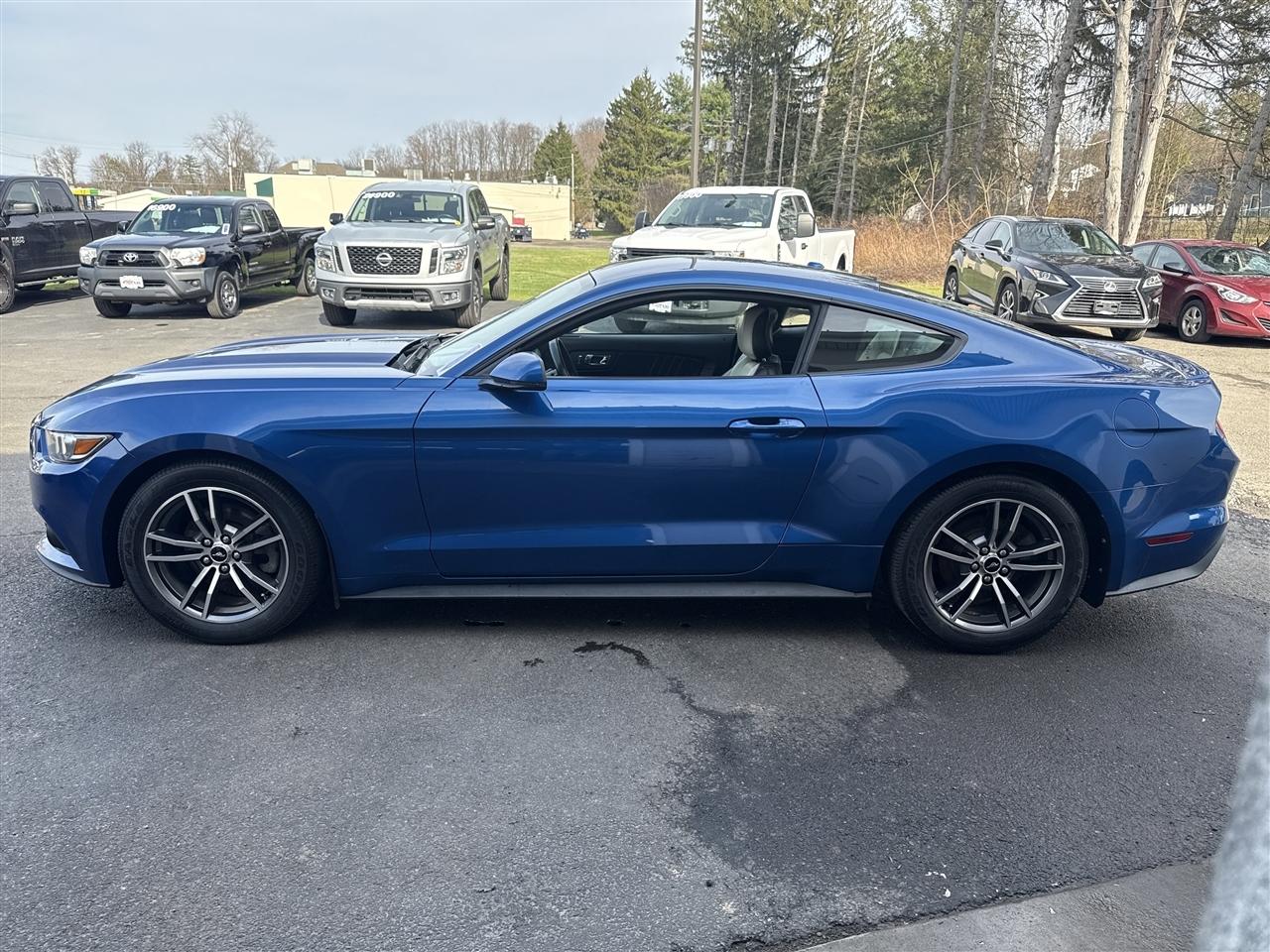 Ford Mustang EcoBoost Fastback 2017