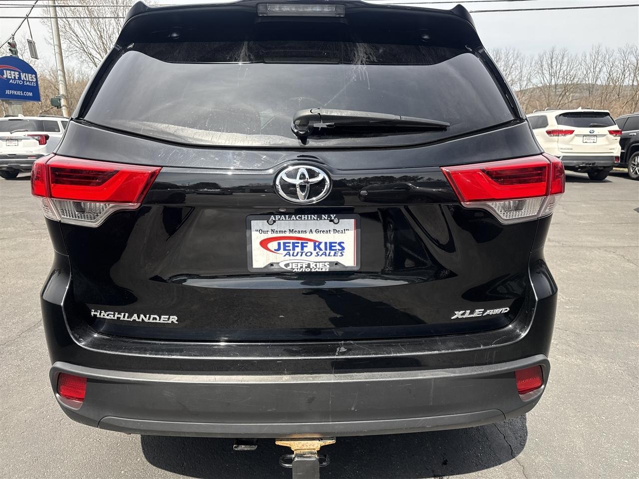 Toyota Highlander XLE V6 AWD (Natl) 2019