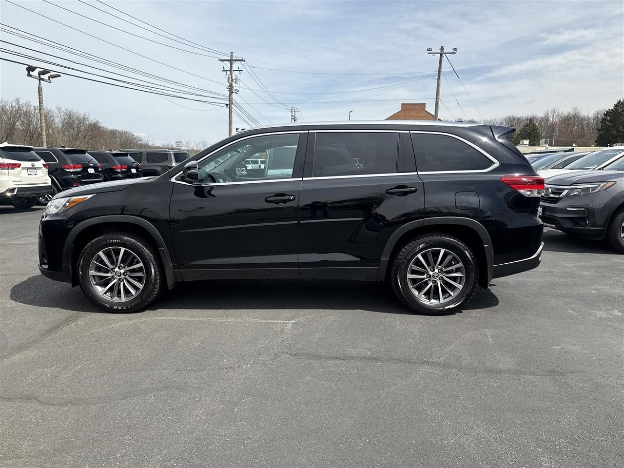 Toyota Highlander XLE V6 AWD (Natl) 2019