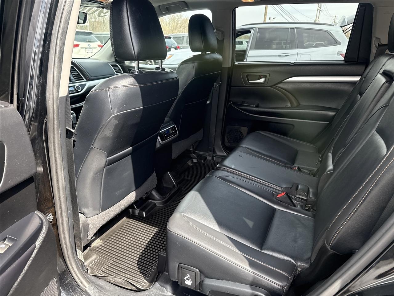 Toyota Highlander XLE V6 AWD (Natl) 2019