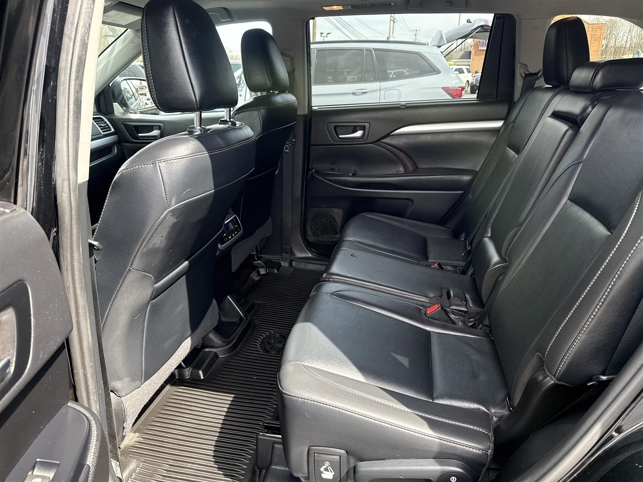 Toyota Highlander XLE V6 AWD (Natl) 2019