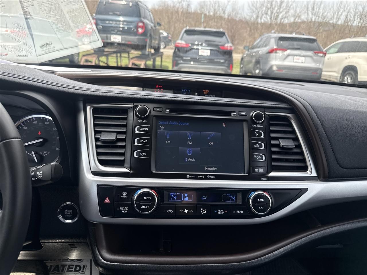 Toyota Highlander XLE V6 AWD (Natl) 2019