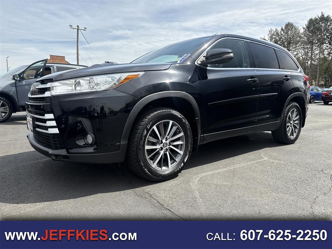 2019 Toyota Highlander SE V6 AWD (Natl)