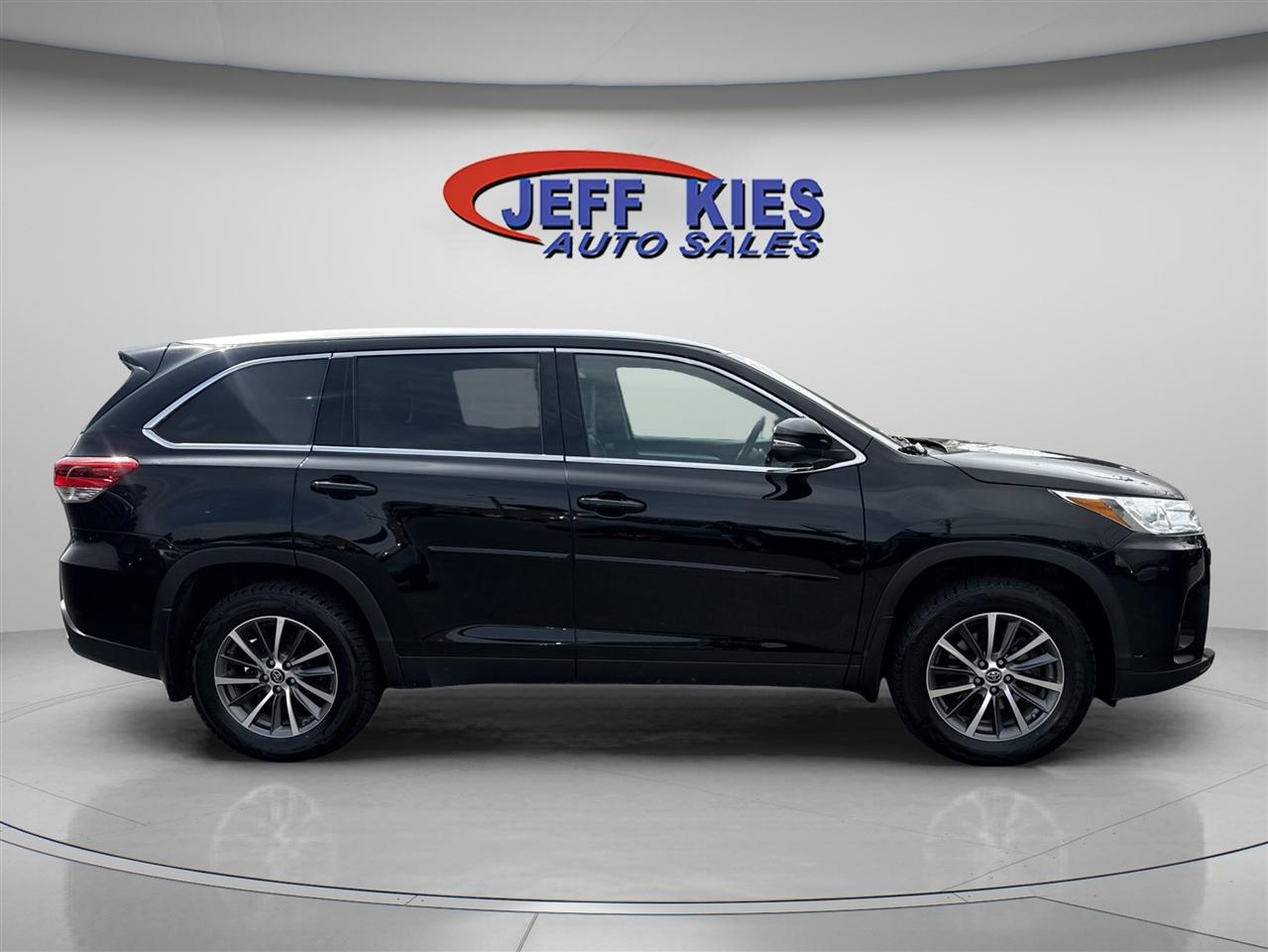 Toyota Highlander XLE V6 AWD (Natl) 2019