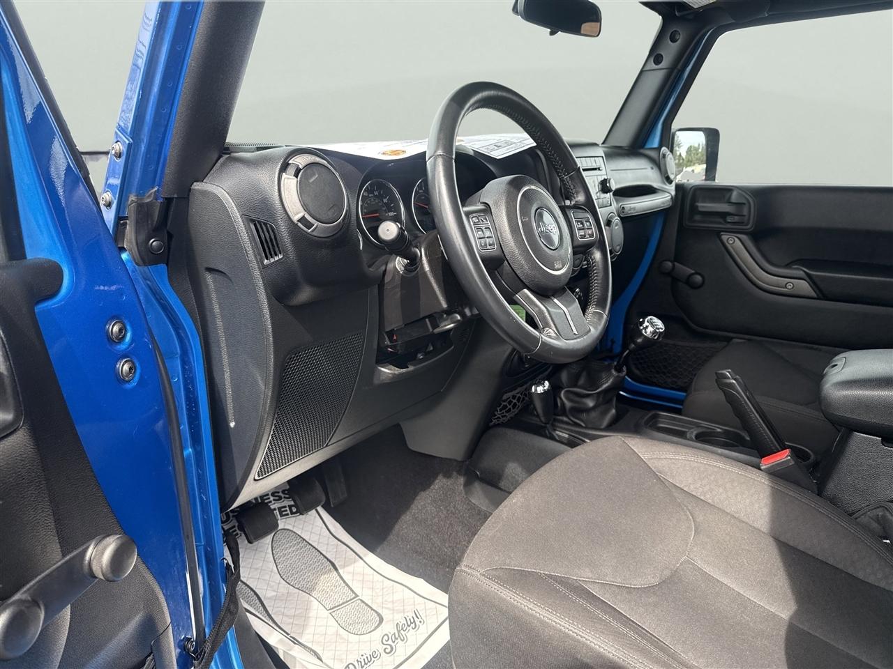 Jeep Wrangler 4WD 2dr Sport 2015