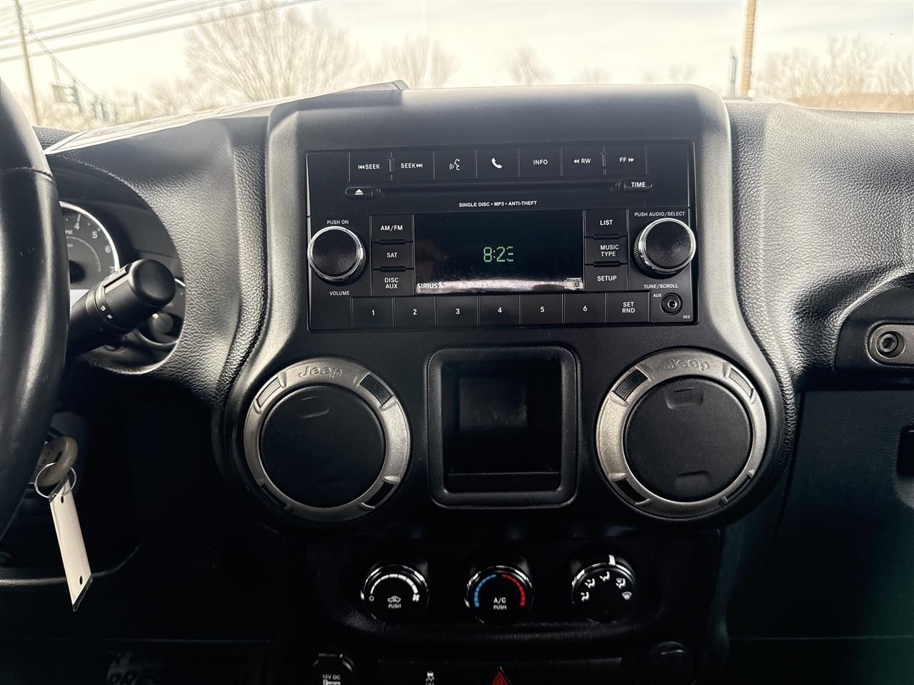 Jeep Wrangler 4WD 2dr Sport 2015