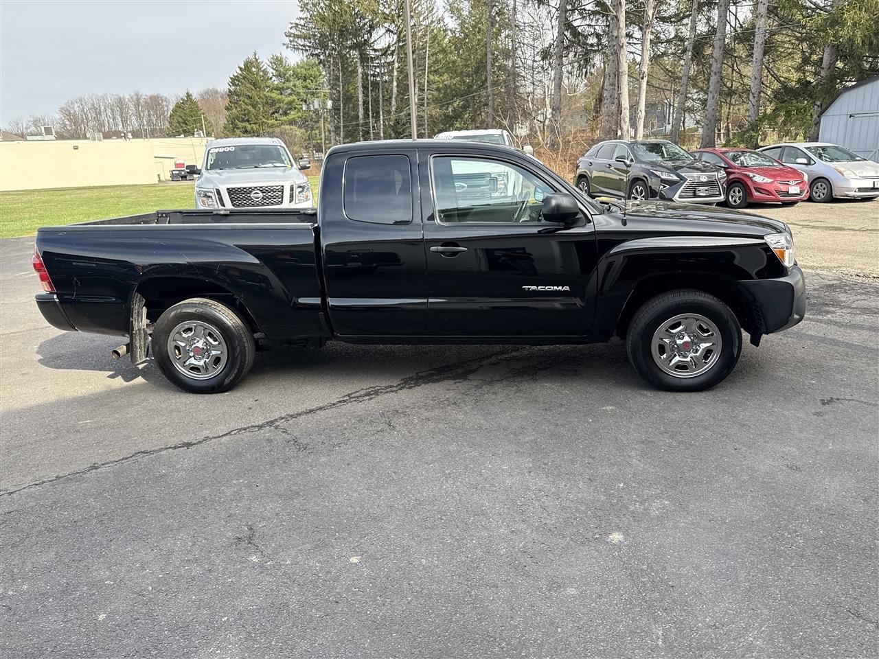 Toyota Tacoma 2WD Access Cab I4 MT (Natl) 2014