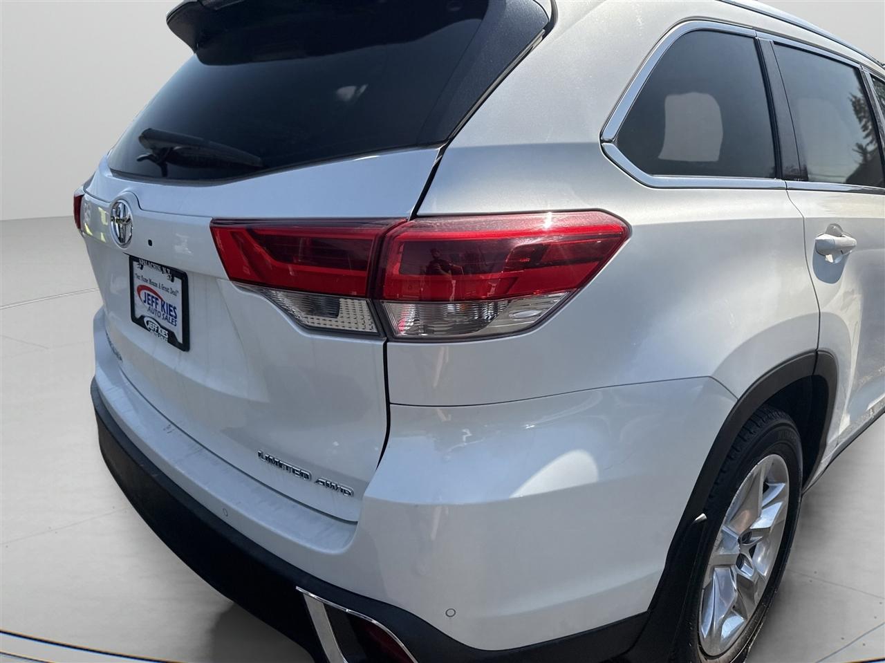Toyota Highlander Limited V6 AWD (Natl) 2018