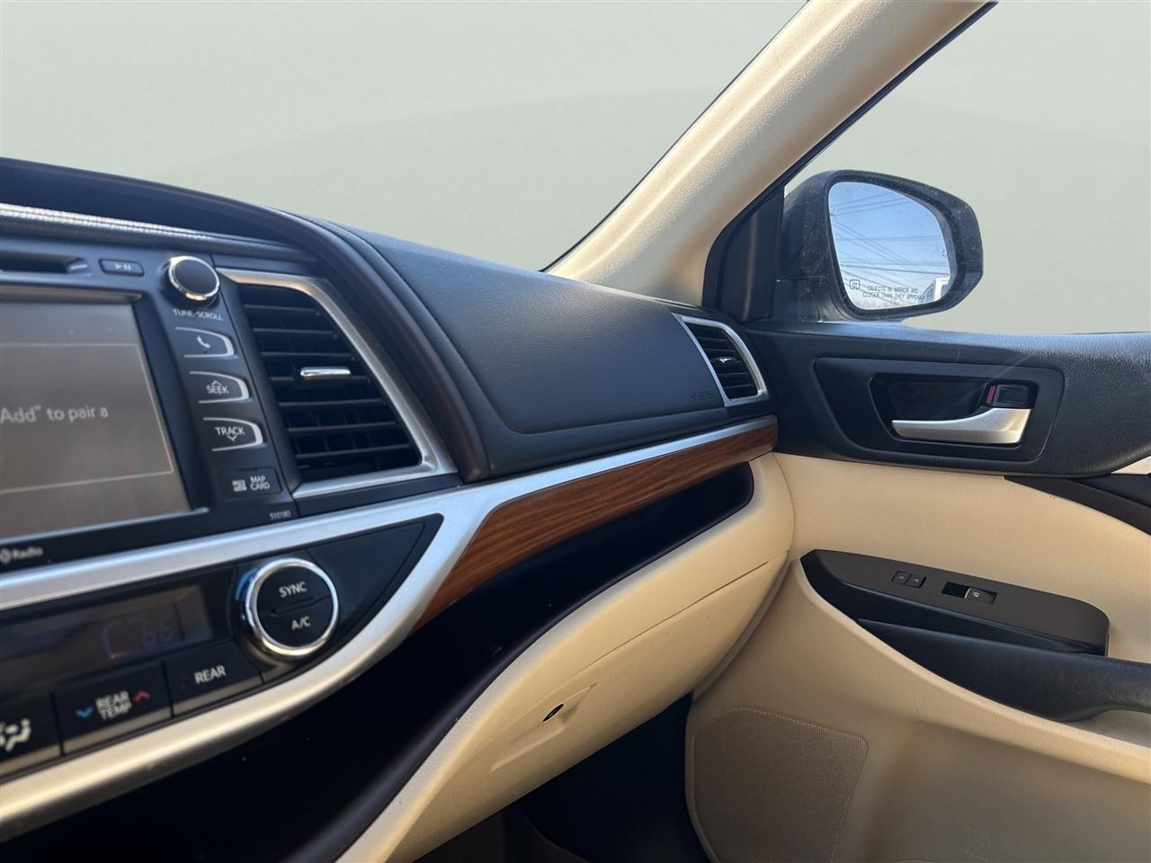Toyota Highlander Limited V6 AWD (Natl) 2018