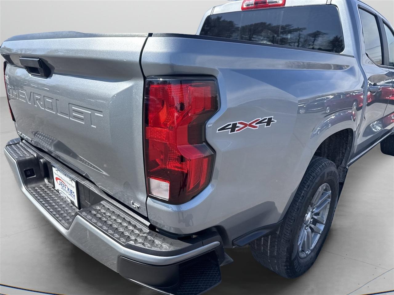 Chevrolet Colorado 4WD Crew Cab LT 2024