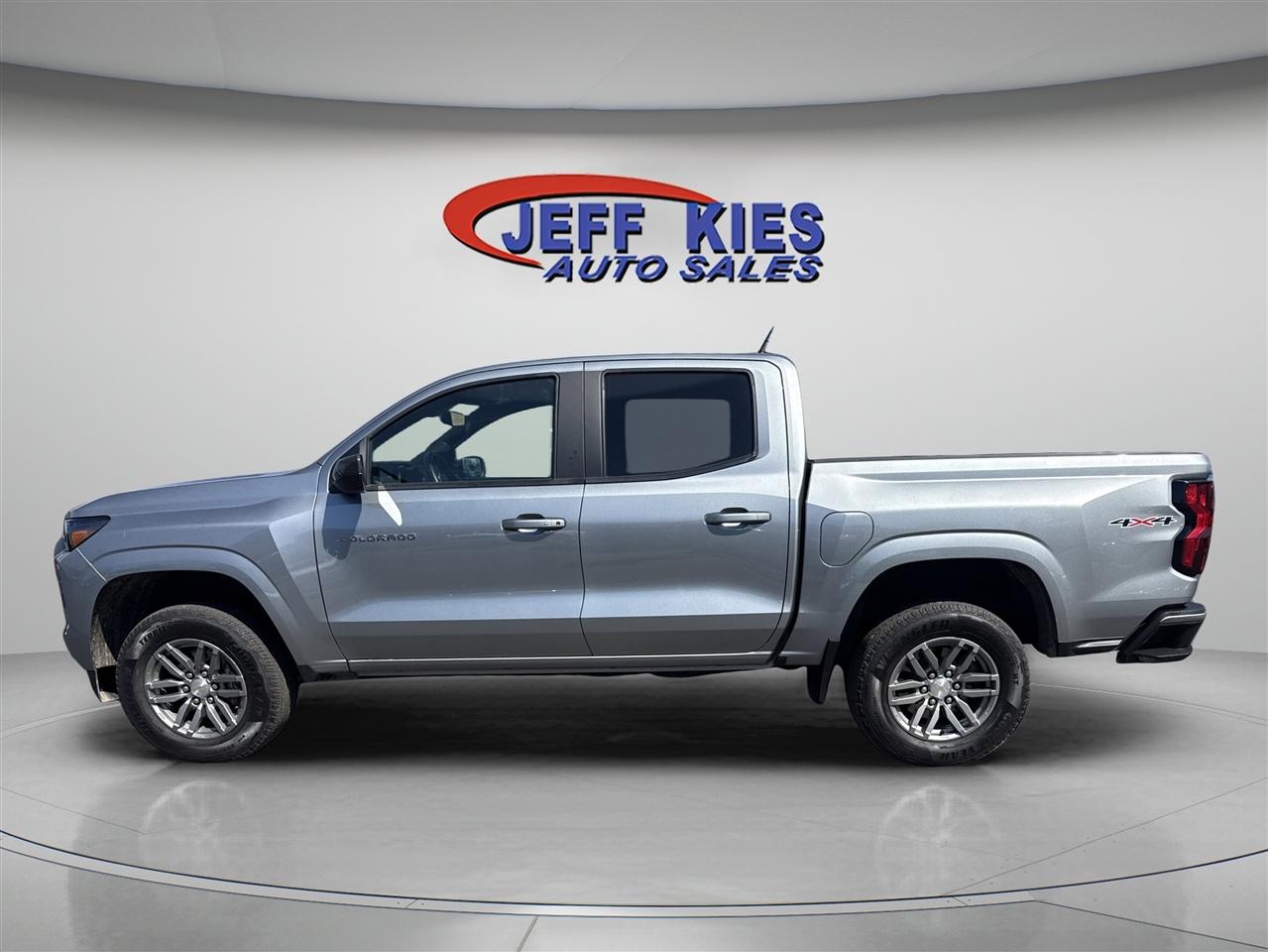 Chevrolet Colorado 4WD Crew Cab LT 2024