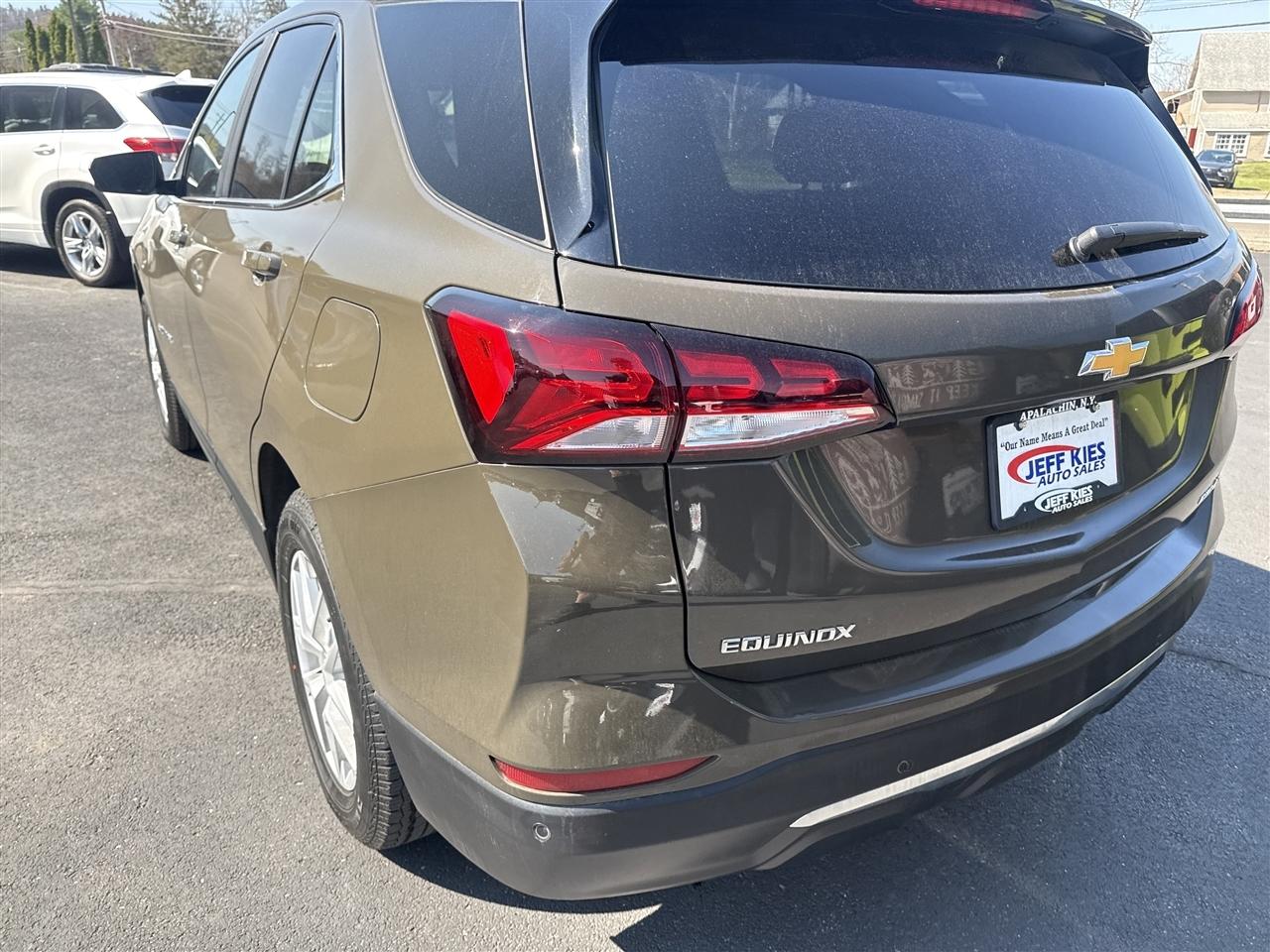 Chevrolet Equinox AWD 4dr LT w/1LT 2023