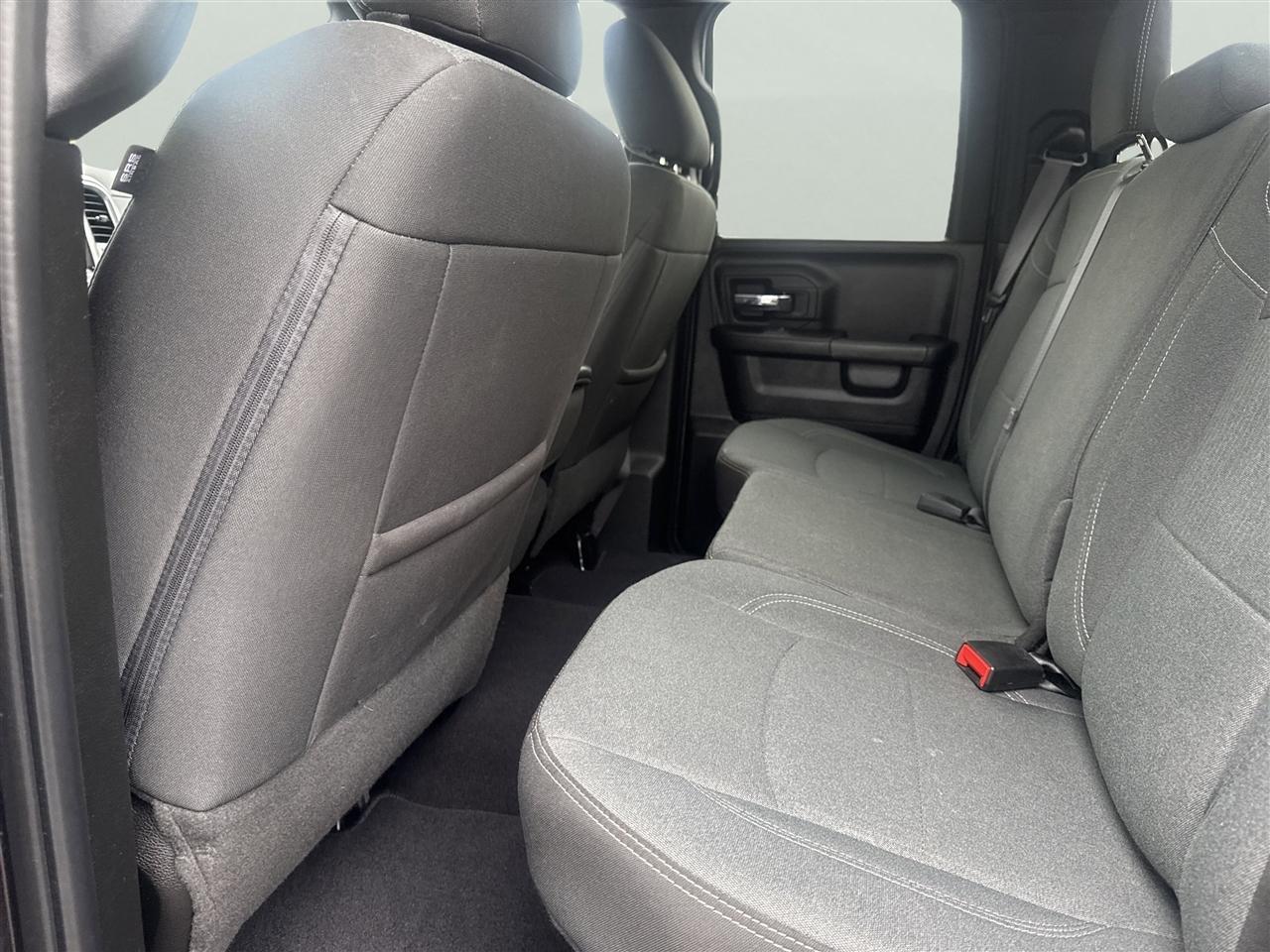 RAM 1500 Classic Warlock 4x4 Quad Cab 6'4" Box 2022