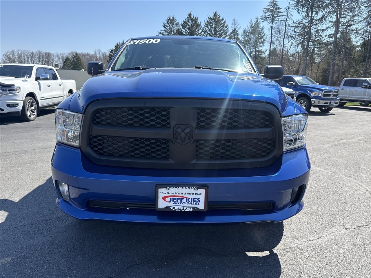 RAM 1500 Express 4x4 Quad Cab 6'4" Box 2018