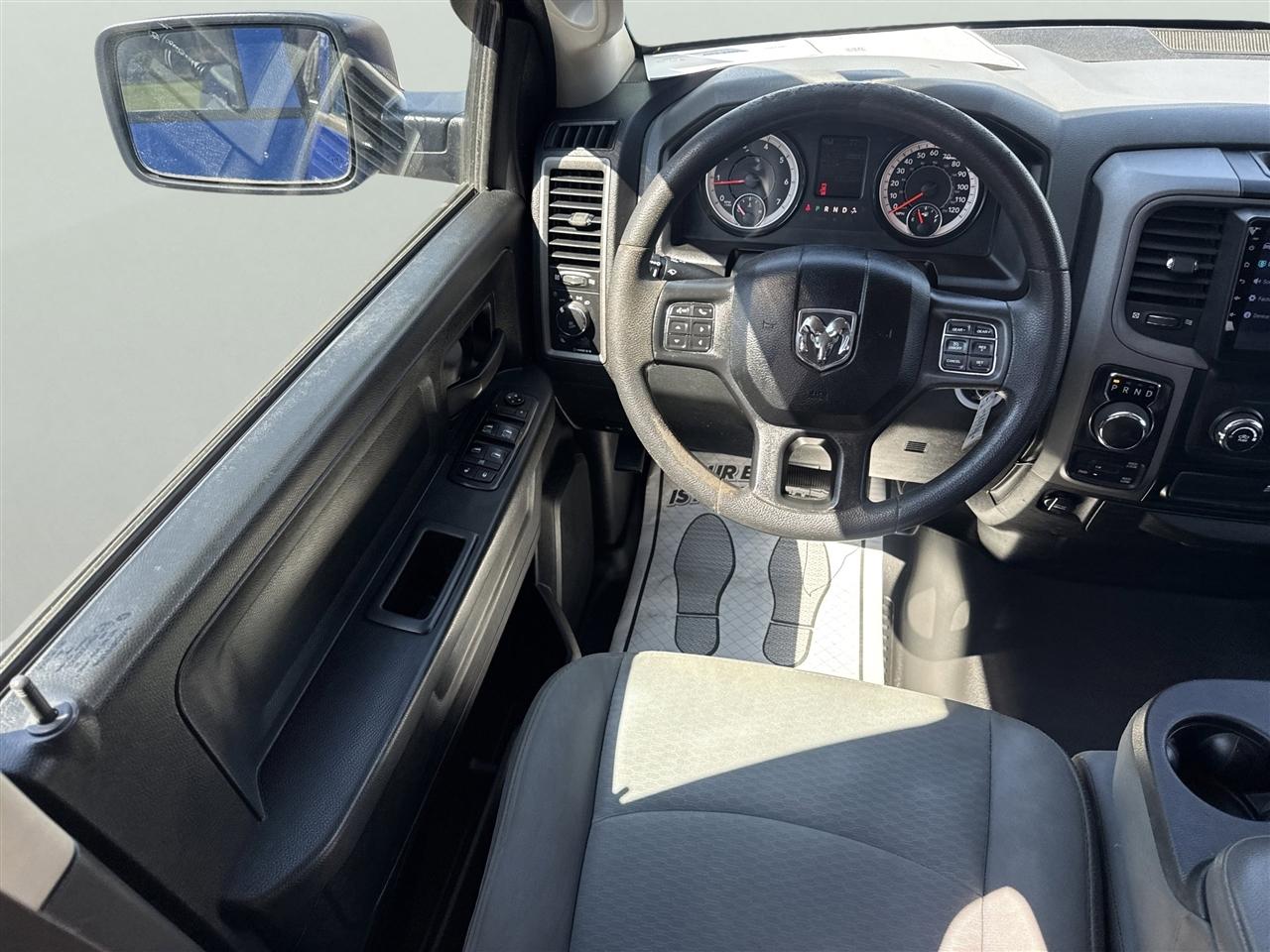 RAM 1500 Express 4x4 Quad Cab 6'4" Box 2018