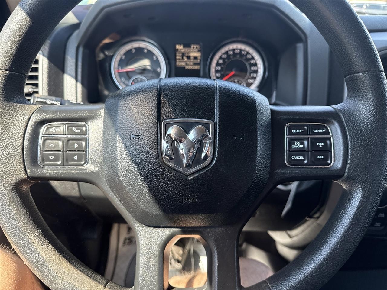 RAM 1500 Express 4x4 Quad Cab 6'4" Box 2018